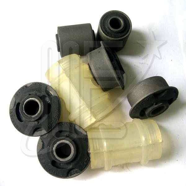 3599212C.jpg JUEGO BUJES TREN DEL 2000/124 BARRA18mm 205