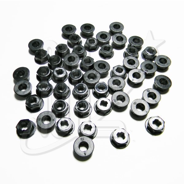 693826O.jpg TUERCA PLASTICA FIJACION BAJO MOTOR ORIGINAL C3