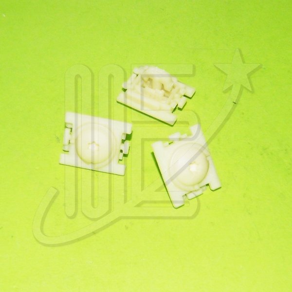 GRAMPA PLASTICA GUARDABARRO LARGA 307