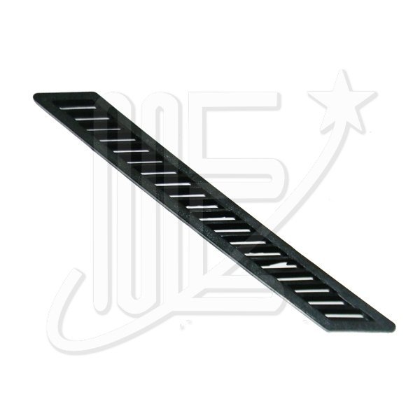GRILLA AIREACION IZQ.           504