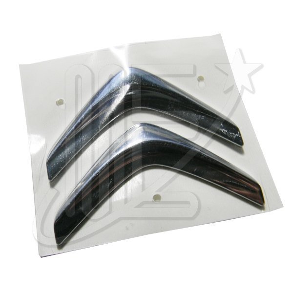 INSIGNIA EN TAPA DE BAUL (CHEVRON) ORIGINAL     C4