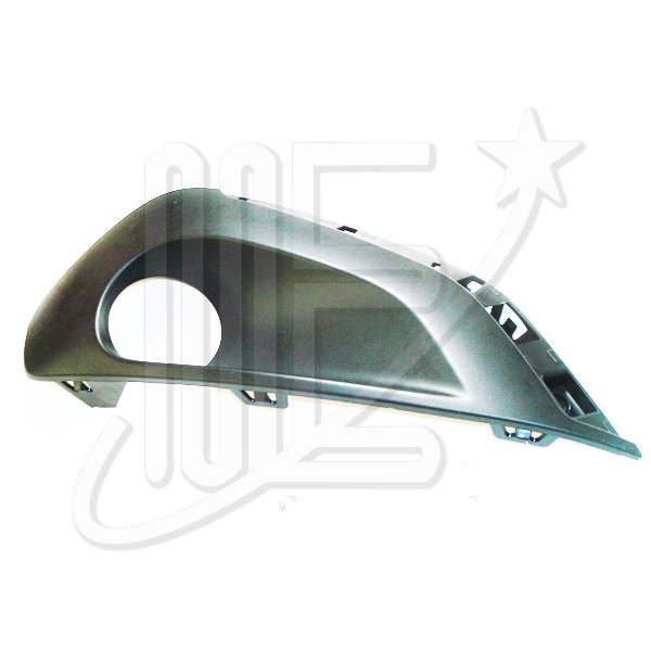 EMBELLECEDOR DERECHO FARO AUXILIAR M/NEGRA 308