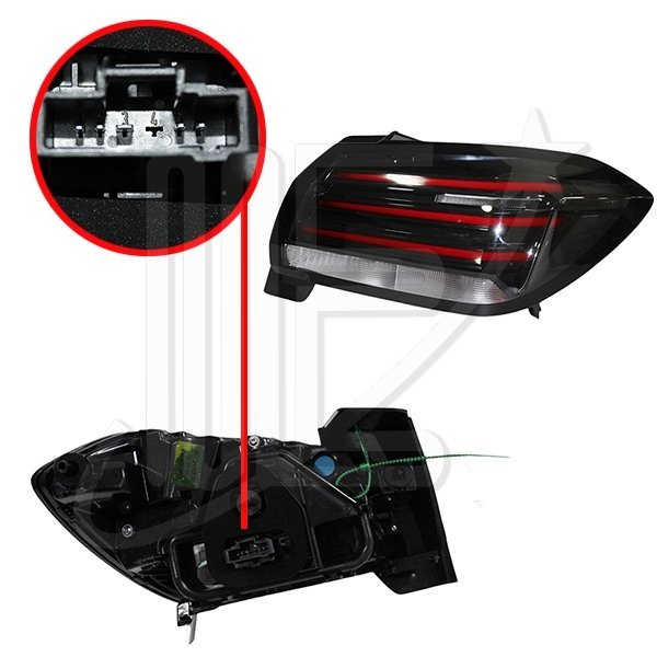 FARO TRASERO DERECHO ORIGINAL 208 2024/...